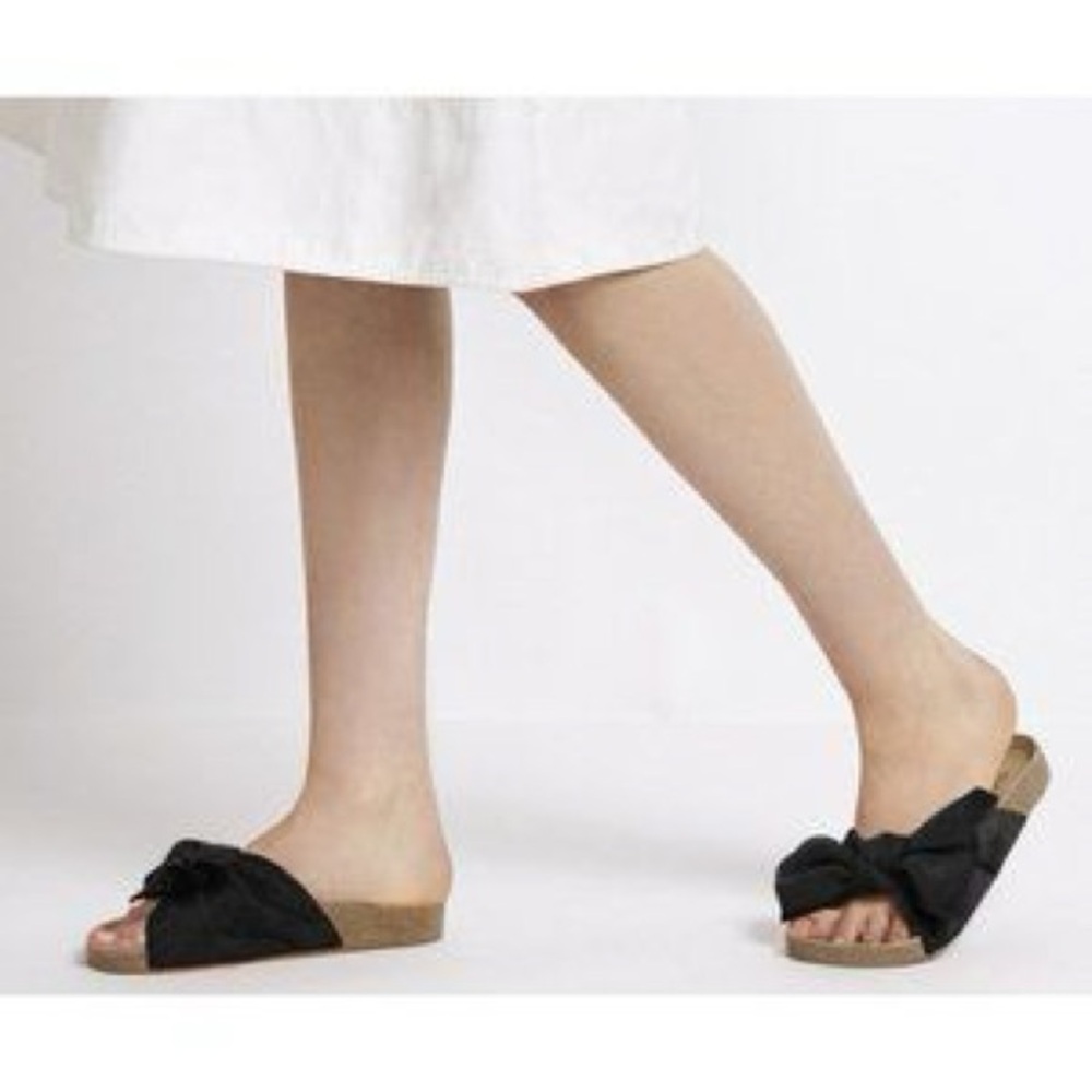 Ulla Johnson Ingrid Slides in Black, 7.5